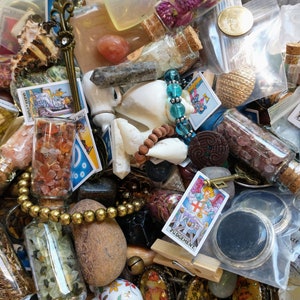 Crow Crystal Treasure Confetti | Mystery Scoop | Witches Brew | Magpie Hoard | Goblincore Crowcore Trinkets