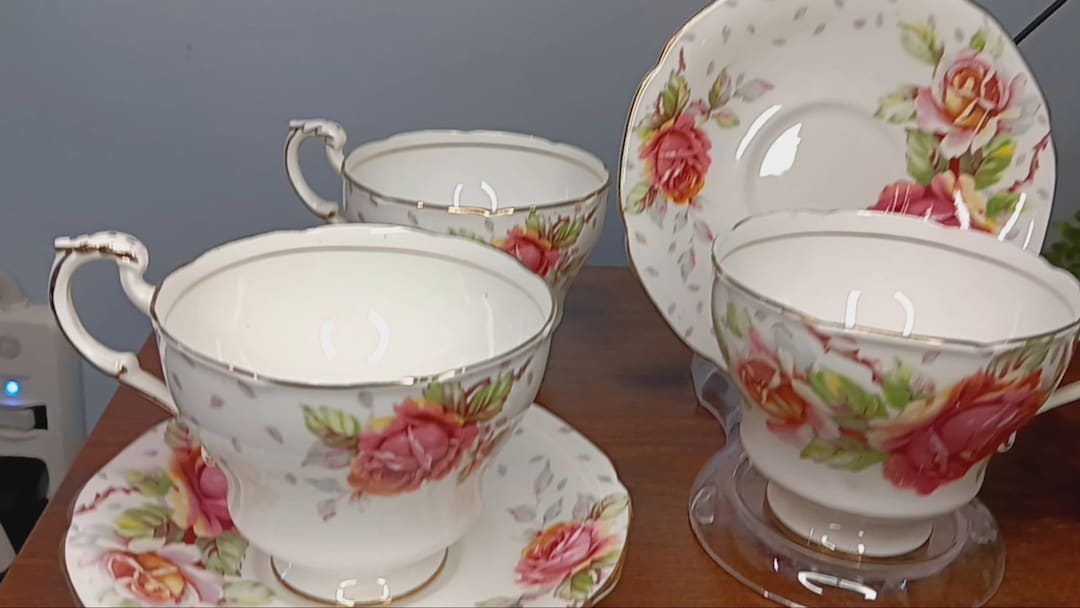 Vintage:paragon, Tea Cup Set, Gold Emblem, Double Royal Warrant ...