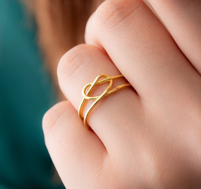 Handgemaakte hartvormige zilveren draad ring, sterling zilveren sierlijke ring voor haar, stapelbare minimalistische ring, sterling zilveren fijne sieraden afbeelding 1