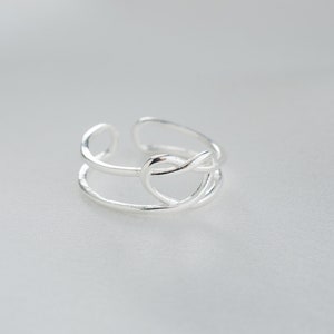 Handgemaakte hartvormige zilveren draad ring, sterling zilveren sierlijke ring voor haar, stapelbare minimalistische ring, sterling zilveren fijne sieraden afbeelding 5