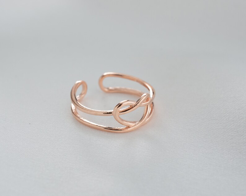 Handgemaakte hartvormige zilveren draad ring, sterling zilveren sierlijke ring voor haar, stapelbare minimalistische ring, sterling zilveren fijne sieraden afbeelding 6