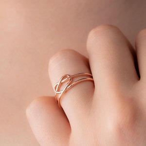 Handgemaakte hartvormige zilveren draad ring, sterling zilveren sierlijke ring voor haar, stapelbare minimalistische ring, sterling zilveren fijne sieraden afbeelding 2