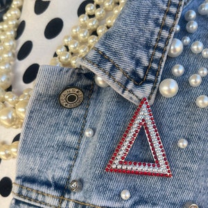 Delta Sigma Theta Pyramid| Lapel Pin