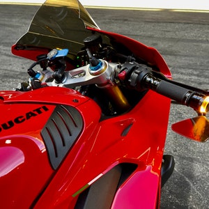 Ducati Panigale V4/S 2022+ Tank Sliders