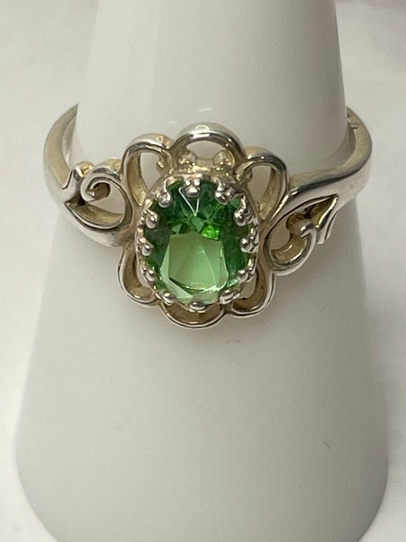 925 Sterling Silver Peridot CZ Ring sz7.5 - image 1