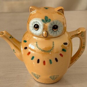 Vintage Hand Painted Ceramic Chinese Owl Teapot – Tea for One Collectible Kitchen Decor