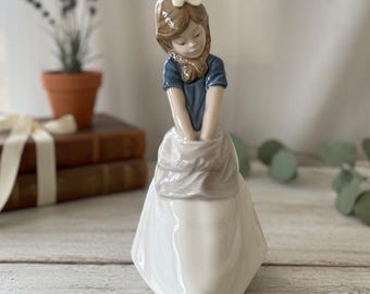 Vintage NAO Lladro Porcelain Secretary Figurine - #0402 (repaired