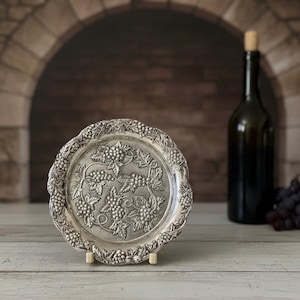 Vintage-Weinuntersetzer aus versilbertem Metall, Weinrebenmuster, Sheffield, England