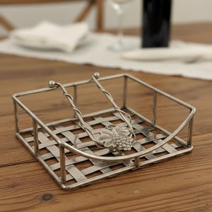 Silea Wine Holder - Etsy