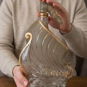 Cognac Larsen - Etsy