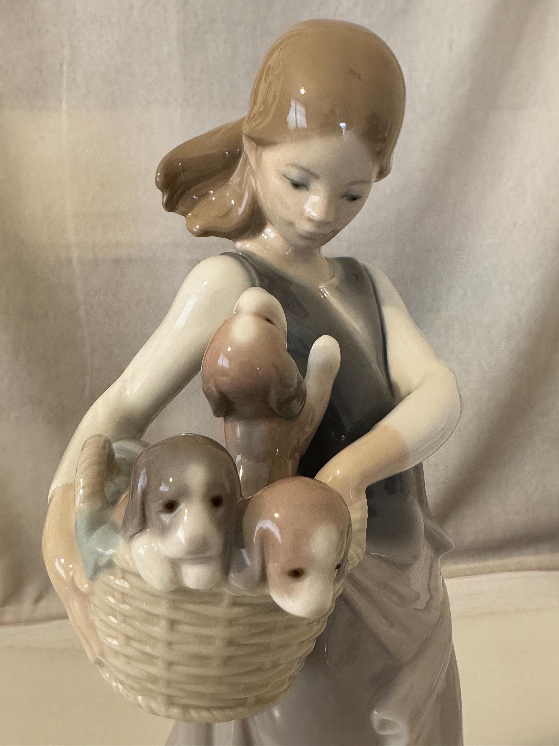 Lladro Little Dogs on Hip Figurine 1311 Girl With Puppies in