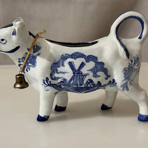 Vintage Delft Blue Cow Creamer Milk Pot Jug Ceramic Hand Painted Holland Collectible Birthday Xmas Gift Idea fr Her Him Husband Dad Mum Wife