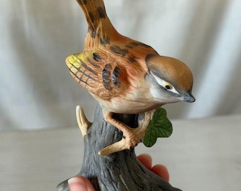 Vintage Wren Porcelain Bird Figurine Home Decor Collectable Birthday Xmas Gift
