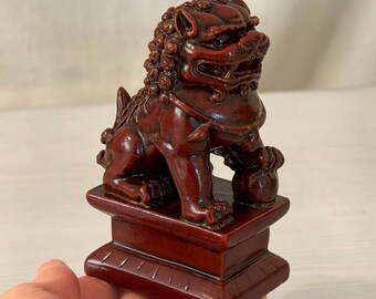 Vintage Dark Red Resin Foo Dog Figurine, Chinese Guardian Lion Statue, Feng Shui Ornament