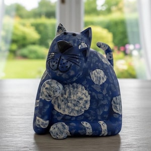 Vintage Spotty Cat Figurine | Small Resin Cat Statue Ornament | Home Decor | Valentine Birthday Xmas Gift for Cat Lover Her or Mum or Wife