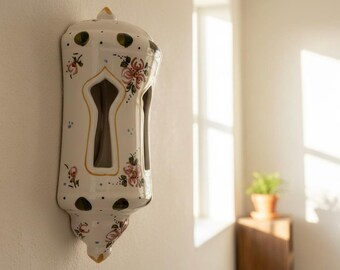 Portavelas de cerámica grande pintado a mano estilo vintage, farol de pared decorativo, coleccionable, decoración del hogar, regalo de cumpleaños o Navidad para ella, para él, esposa, mamá.