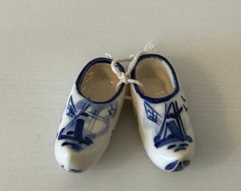 Scarpe vintage in ceramica Delft Blue Holland, zoccoli, mulini a vento olandesi, souvenir Olanda, compleanno, regalo di Natale per lei, moglie, fidanzata, partner, mamma, papà