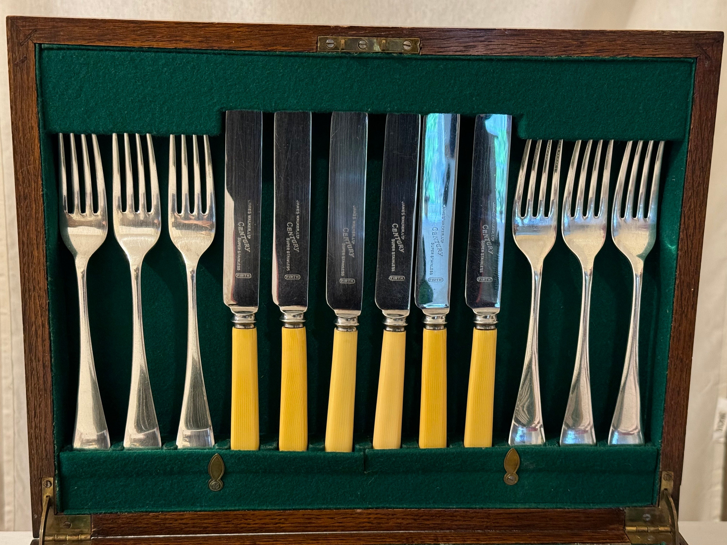 Antique James Walker Ltd Century Silver Plated 38 Piece 6 Person