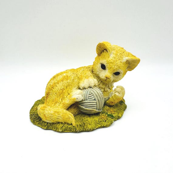 Retro Cat Lover Gift - Vintage Orange Tabby Kitten Figurine Playing with Yarn Ball