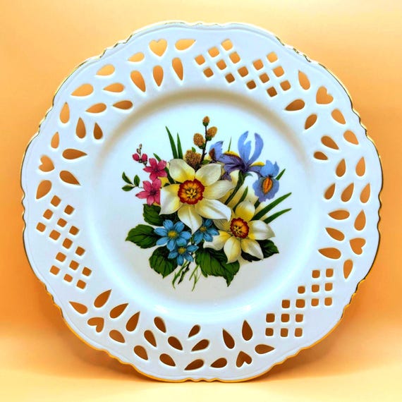 Reticulated Floral Plate Formalities Baum Bros Decorative Gold Trim Porcelain
