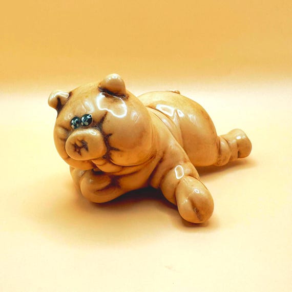 Vintage Ceramic Pig Figurine Reclining Pig Farmhouse Decor