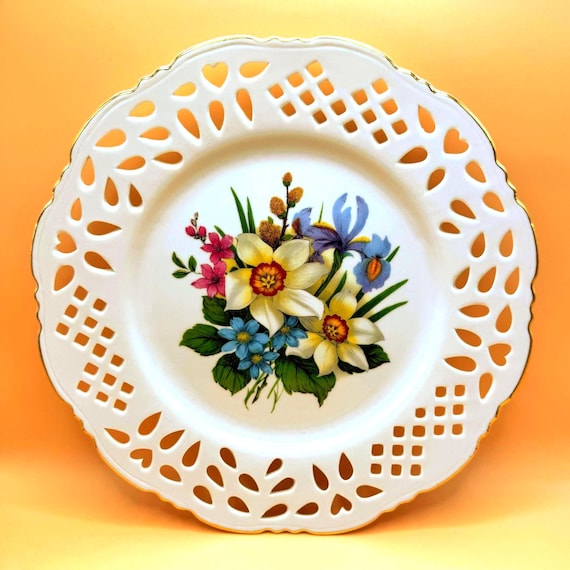 Reticulated Floral Plate Formalities Baum Bros Decorative Gold Trim Porcelain
