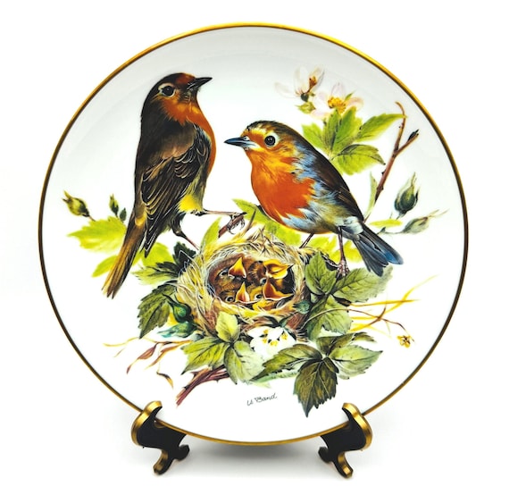 Charming Red Robins with Nest - Vintage Ursula Band Plate - Limited Edition Collectible