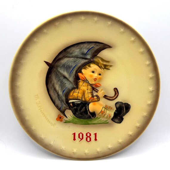 M.J. Hummel 1981 Annual plate - "Umbrella Boy" - 11th Edition
