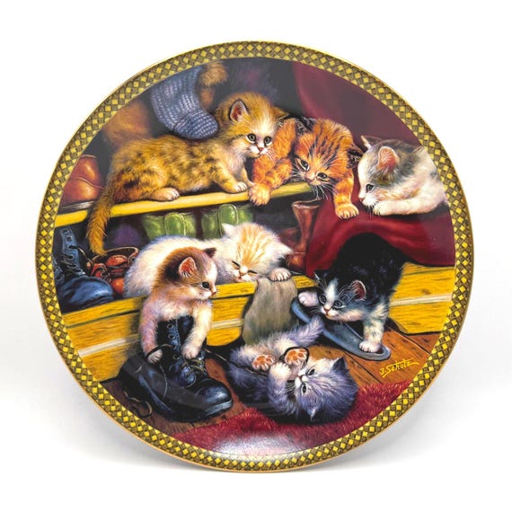 Closet Catastrophe Kitten Plate Jürgen Scholz Tender Tails 2006