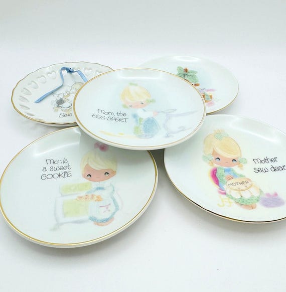 Pick Your Favorite - Mini Precious Moments 'Mom' Wall Plates - Retro Home Decor