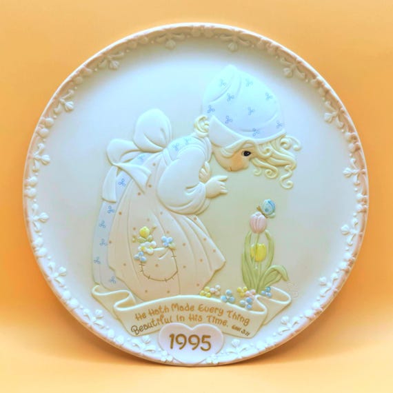 Precious Moments 1995 Mother’s Day Plate 3D Relief Sam Butcher Enesco