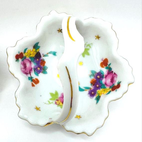 Delicate Handled Mini Baskets with Floral Design - Scalloped Edging - Gold Trim - Made in Japan
