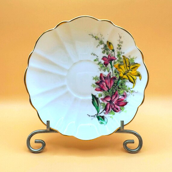 Vintage Victoria Bone China Tea Saucer Floral Gold Trim England