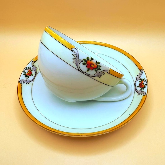 Set of 4 Meito Hand Painted Teacups & Saucers