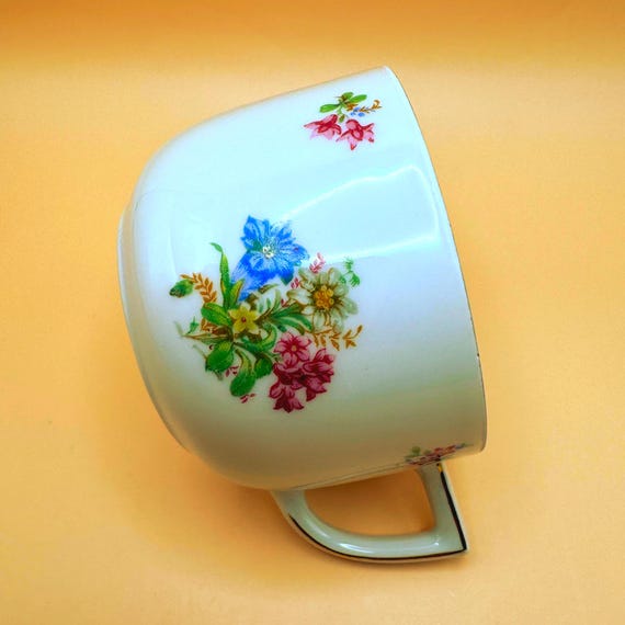 Vintage Seltmann Bavaria Teacup Floral Gold Trim