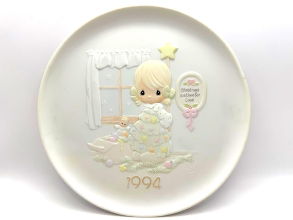 Precious Moments 1994 Plate - "You're As Pretty As A Christmas Tree" by Sam Butcher
