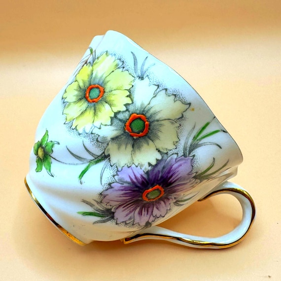 Vintage Salisbury Bone China Teacup Floral Gold Rim England