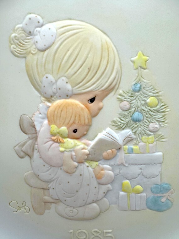 Precious Moments 1985 Plate - "Tell Me the Story of Jesus" by Sam Butcher