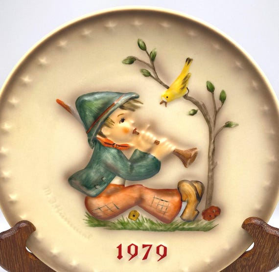 Hummel 1979 Annual Plate - Goebel - Hum 272 - Birthday Gift - Vintage Decor - Hand Painted Hummel plate in original box - Boy with Flute