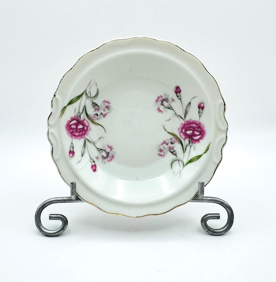 Charming vintage mini berry bowl/trinket dish with pink carnations and scalloped edging with gold gild trim