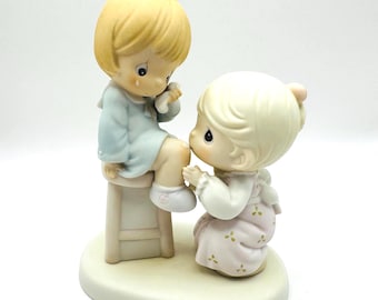 Precious Moments Enesco Birthday Train Age from 1 to 10 with Clown Leader Figurines