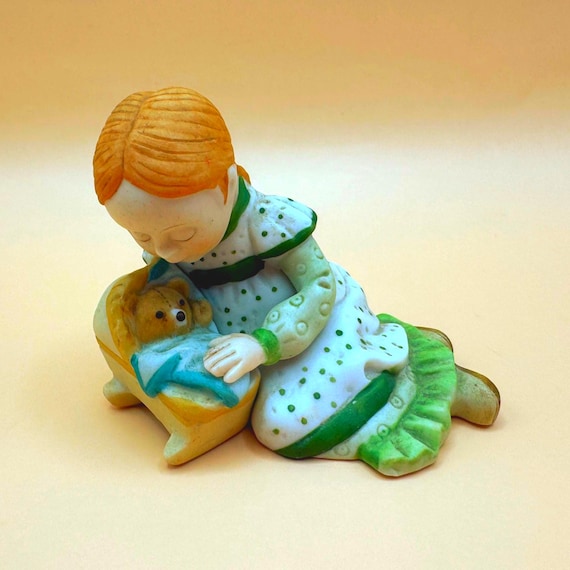 Vintage Holly Hobbie Tenderness Figurine Teddy Bear Cradle WWA