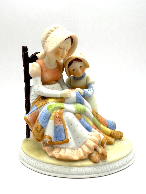 Vintage Holly Hobbie Mother’s Stitch Figurine 1978 Limited Edition Porcelain
