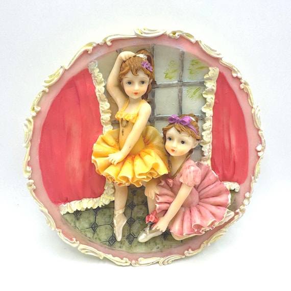 Vintage Ballet Decor - Elegant Ballerina Wall Plaque with 3D Dancers