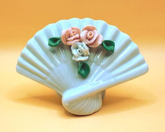 Vintage Porcelain Fan Bud Vase Pink Roses Made in China