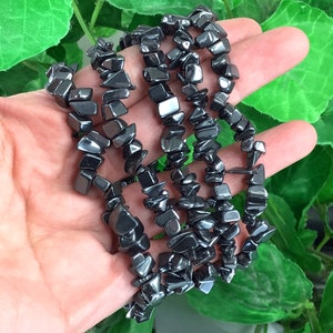 Hematite Bracelet Stretch String Bracelet Natural Gemstone Hematite Chips Bracelets Nugget Chips Beaded Handmade Jewelry Balance Crystal