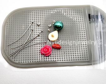 Sticky Bead Mat – Non-Slip Jewelry Making Surface (5.5" x 3.25")