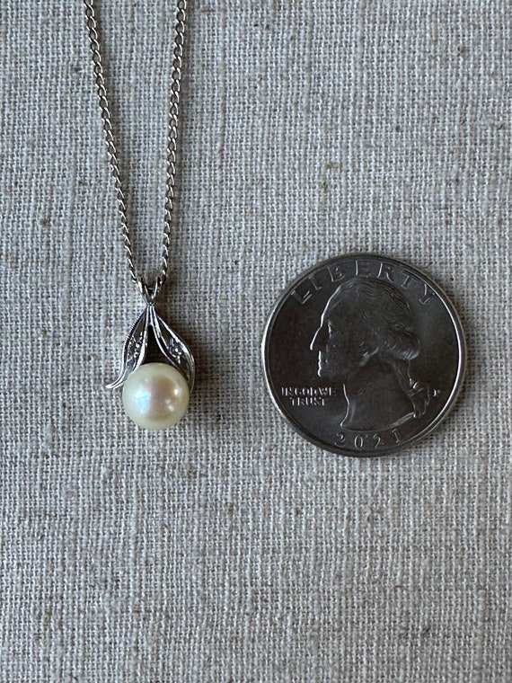 Vintage 14k White Gold Pearl and Diamond Necklace… - image 8