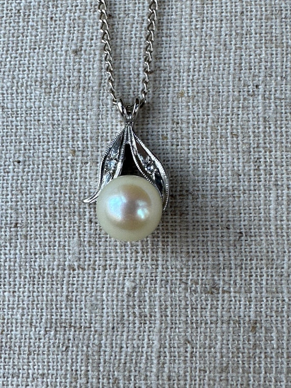 Vintage 14k White Gold Pearl and Diamond Necklace… - image 5