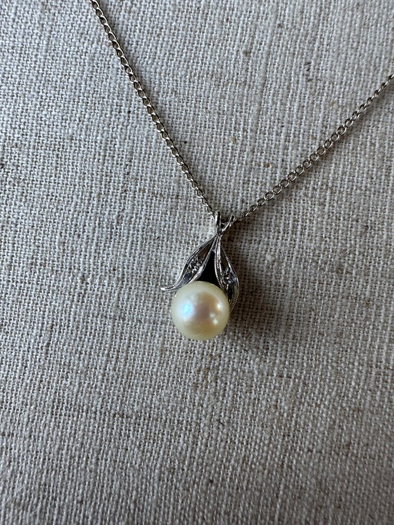 Vintage 14k White Gold Pearl and Diamond Necklace… - image 6